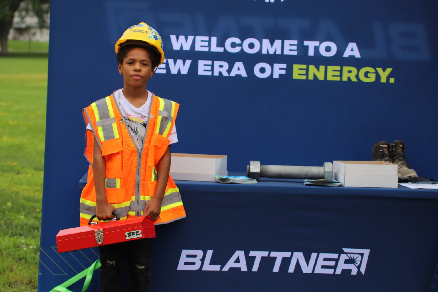 Blattner introduces renewable energy interactive trailer to Southside